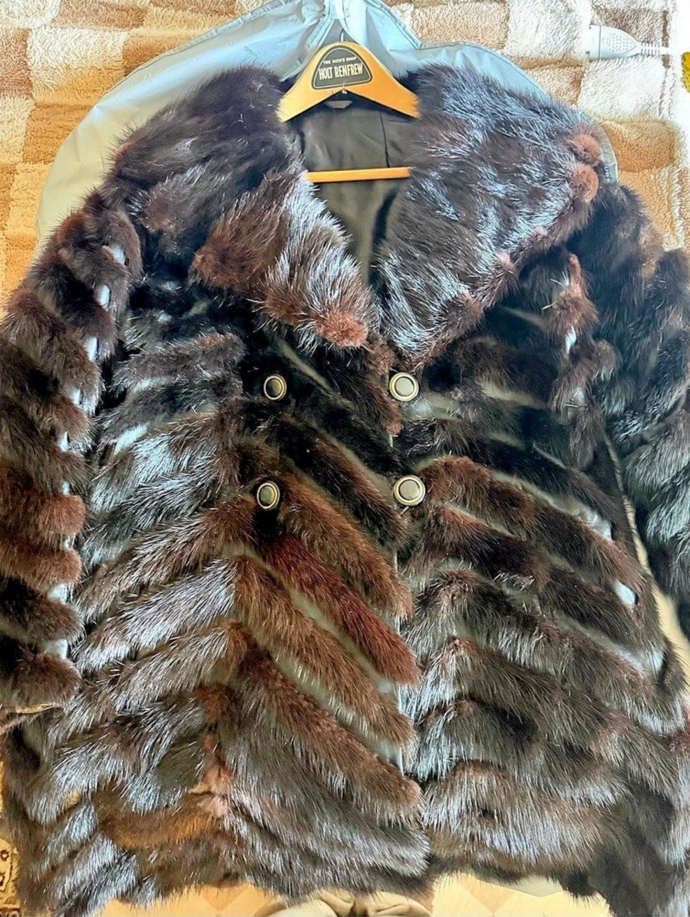 VTG Chevron Mahogany Mink Fur Stroller Coat with Embroidered Floral Silk Lining